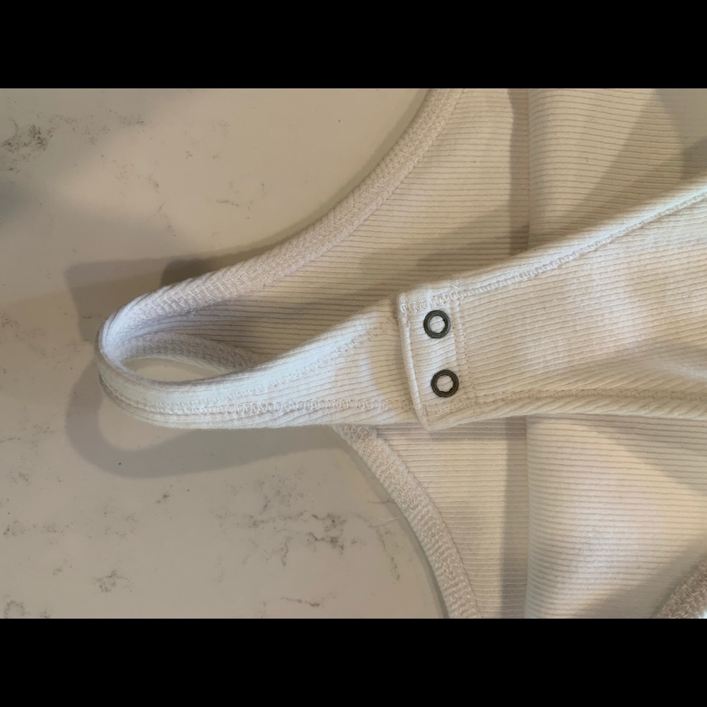 NWOT A&F Ribbed Tank Bodysuit, Size M - Picture 6 of 8